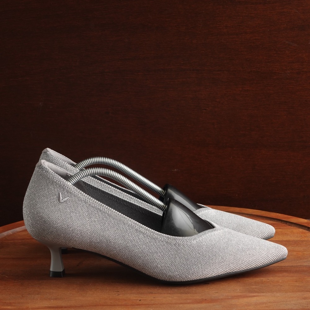 Vivaia Heels Women SZ EU 40.5 US 9-9.5 Silver Scarlett Kitten Knit Party Holiday